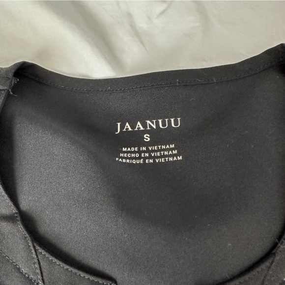 JAANUU Andra Slim Scrub Top - Picture 3 of 4